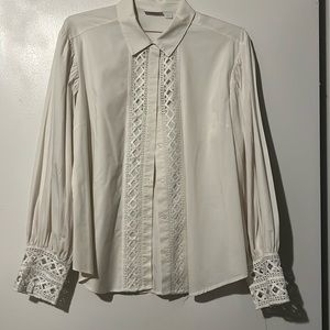 NY&C Detailed Sleeved Blouse